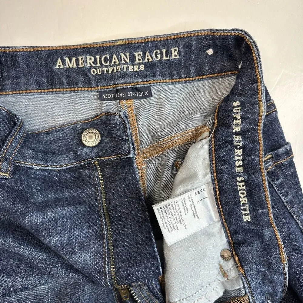 American Eagle Shorts Super Hi-Rise Shortie 8 Next Level Denim Jean Distress